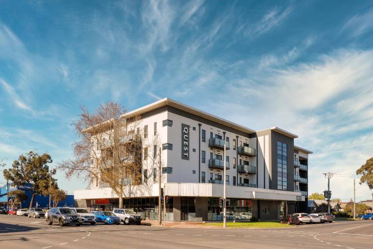 Serviced apartment  Werribee South