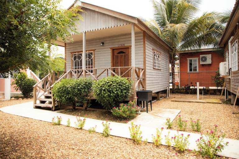 Bed & Breakfast Dangriga