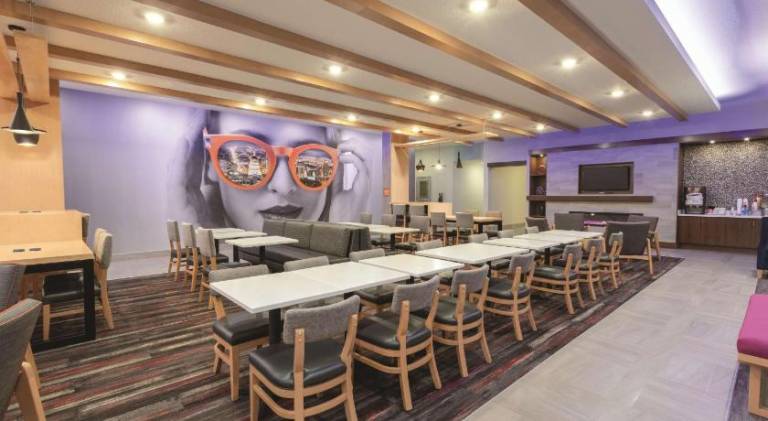 La Quinta Inn & Suites by Wyndham South Jordan — photo 4