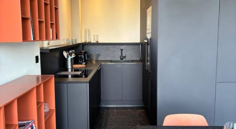 Rental apartment with yard — photo 4