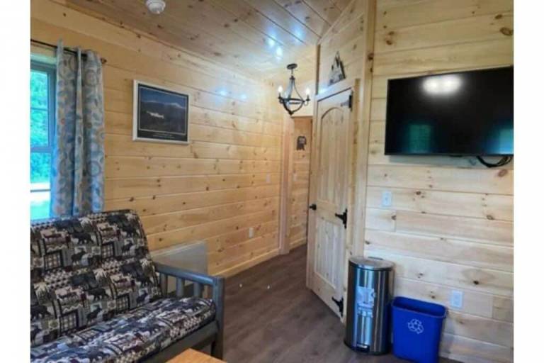 Cabin Lincoln