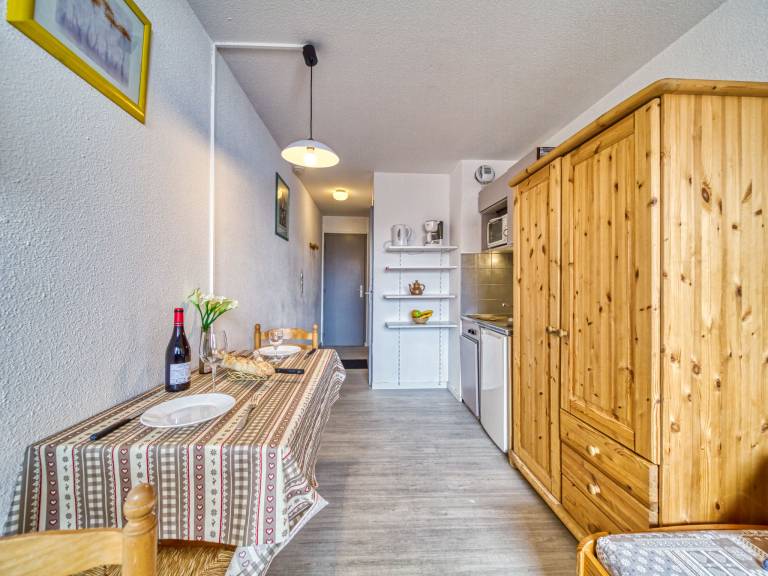 Rental apartment with pool — photo 2