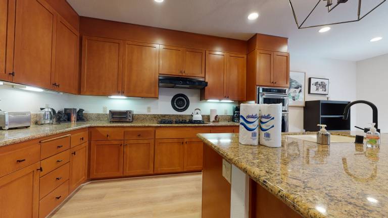 Fully equipped big vacation home with sauna, heated pool & terrace | Golf view | Perfect for remote work | Pets are welcome — photo 3
