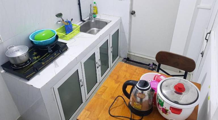 Apartment with patio | Next to Tuol Sleng Genocide Museum | Pet-friendly — photo 5
