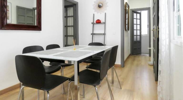 Beautiful rental apartment | Next to Metropol Parasol | Suitable for remote work | Dogs allowed — photo 4