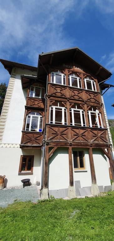 Ferienwohnung  Surses
