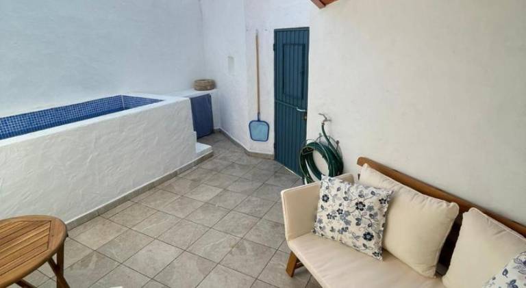 Nice vacation home with terrace & private pool | Pets allowed — photo 4
