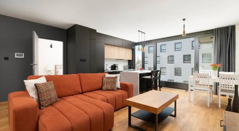Holiday apartment with hot tub & pool in Lublin