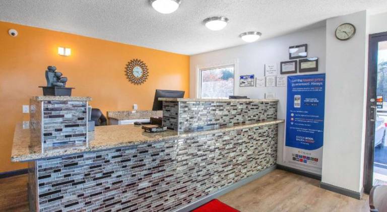 Econo Lodge Lithonia - Atlanta East — photo 3