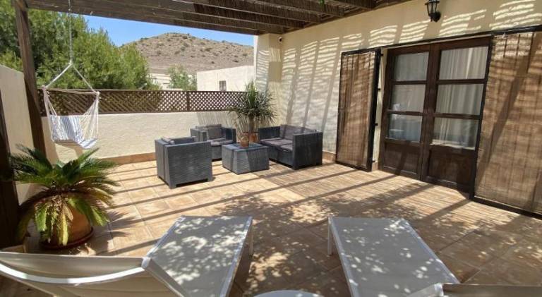 Fully equipped charming vacation home with barbeque, yard & terrace | Beach nearby | Dogs allowed — photo 5