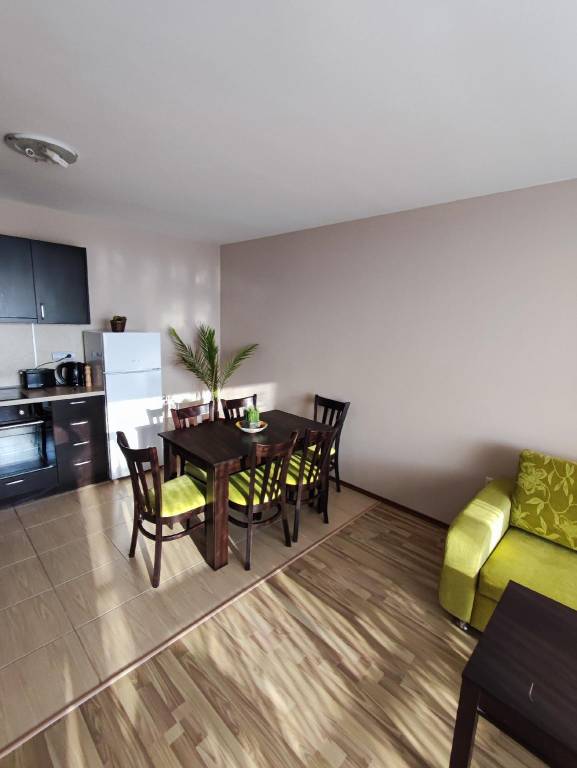 Pleasant rental apartment with BBQ, pool & yard | Beach nearby | Perfect for remote work | Pets are welcome — photo 2