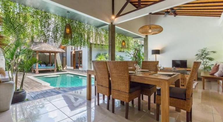 Villa with pool in Kuta