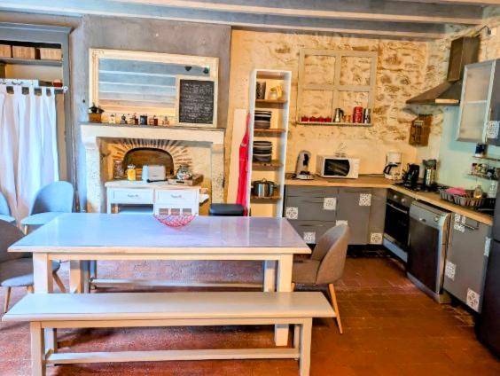 Vacation home with pool | Pet-friendly — photo 3