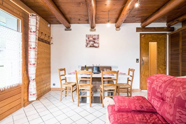 Apartment 'Montcharvin' with Mountain View, Private Terrace and Wi-Fi — photo 4
