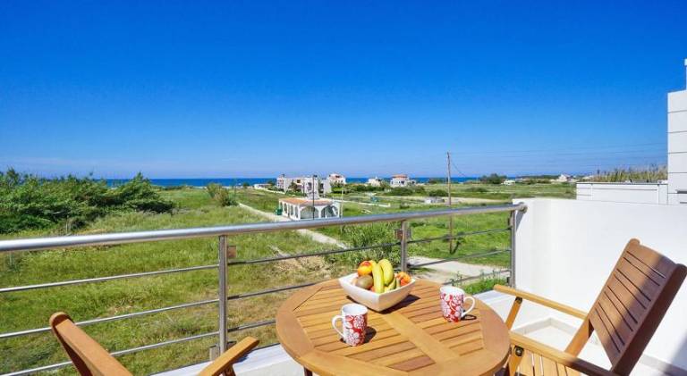 Villa with pool | Next to the beach | Pets are welcome — photo 4
