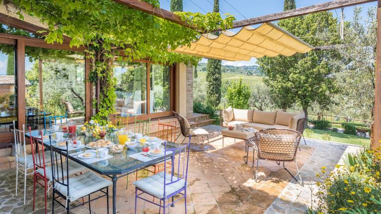 Villa with BBQ, yard & private pool | Pool view — photo 3