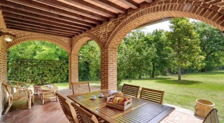 Vacation home with pool, grill & terrace — photo 3