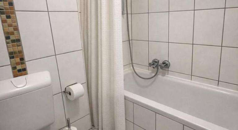Rental apartment with 2 rooms for 4 persons — photo 3