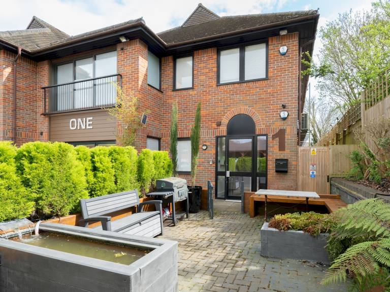 Apartment High Wycombe