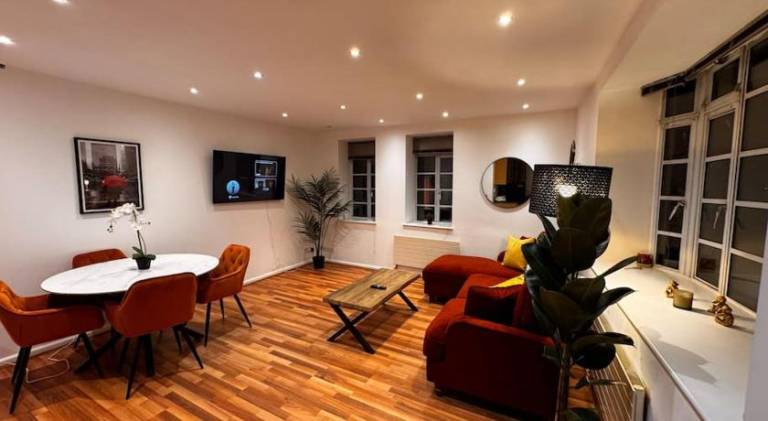 Charming rental apartment | Close to Brighton Palace Pier | Next to the beach | Pet-friendly — photo 3