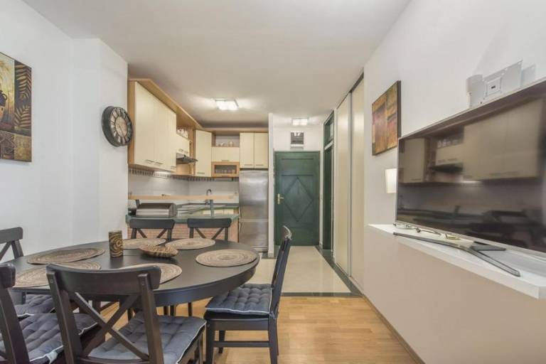 Fully equipped holiday apartment with fast internet & patio | Next to the beach | Pets are welcome — photo 3
