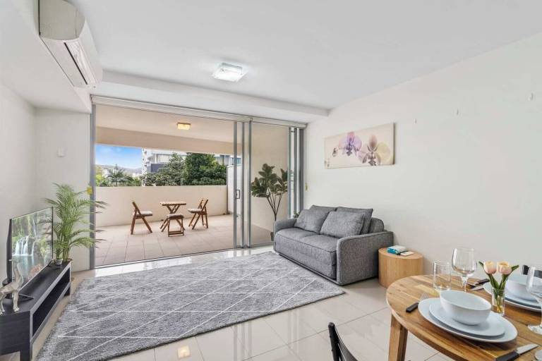 Vacation Rentals and Apartments in Brisbane Wimdu