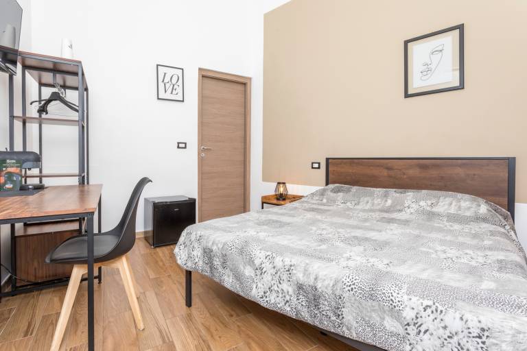 Dedicated room with fast internet | Next to the beach | Pets allowed in Acireale