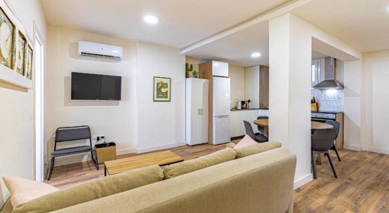 Apartment with 2 rooms for 6 persons — photo 2