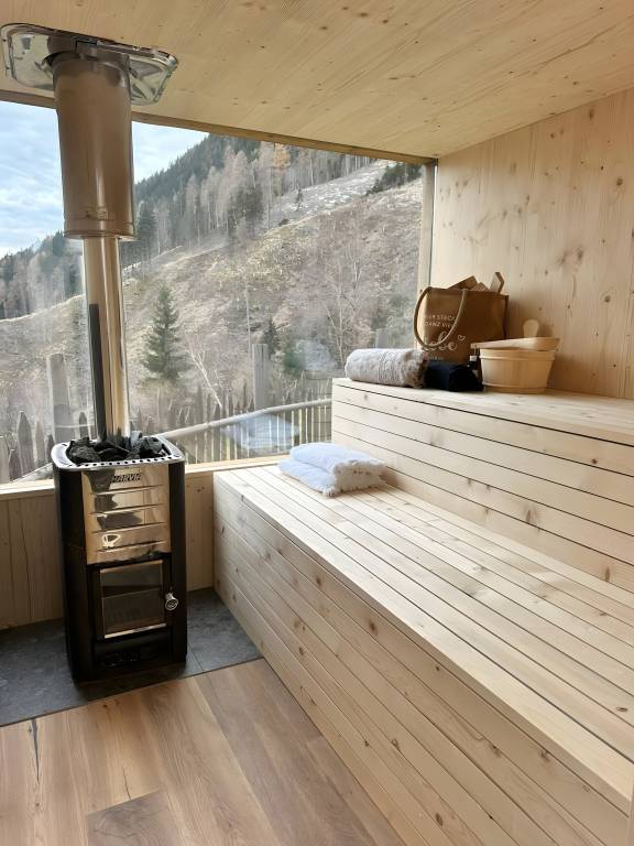 Holiday Home “ Bergsuite” with Mountain View, Balcony, Garden & Wi-Fi — photo 4