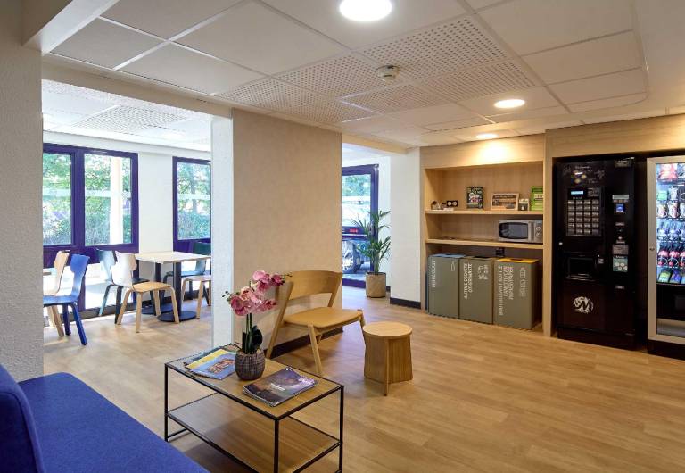 B&B HOTEL Viry-Châtillon — photo 3
