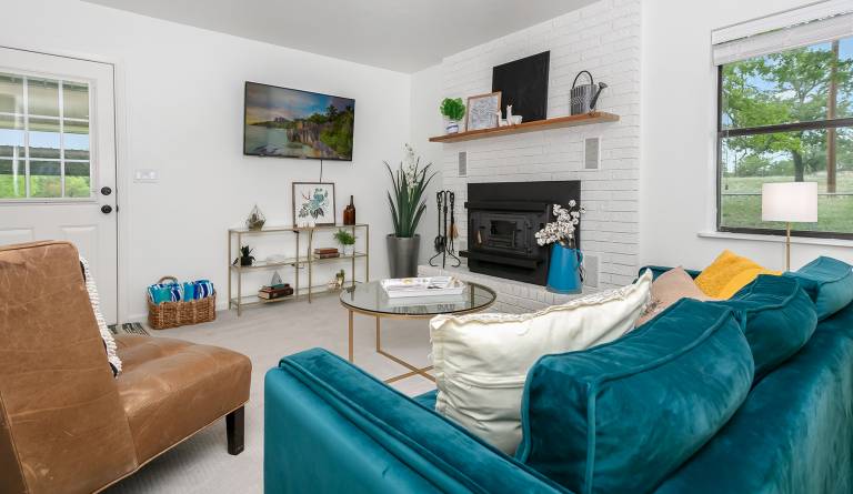 Family-oriented pleasant vacation home with barbecue & hot tub | Mountain view | Pets allowed — photo 3