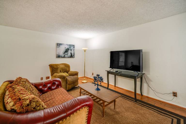 Condo Knox / Henderson