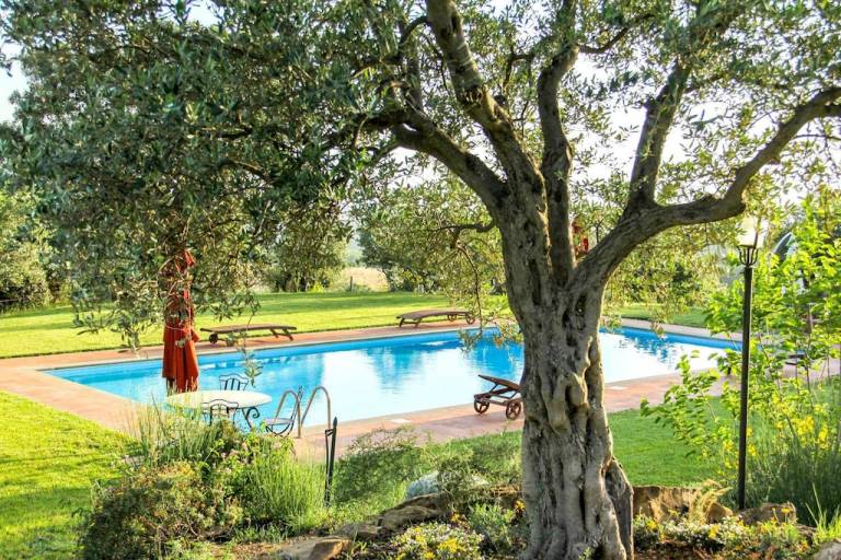 Villa Magliano in Toscana