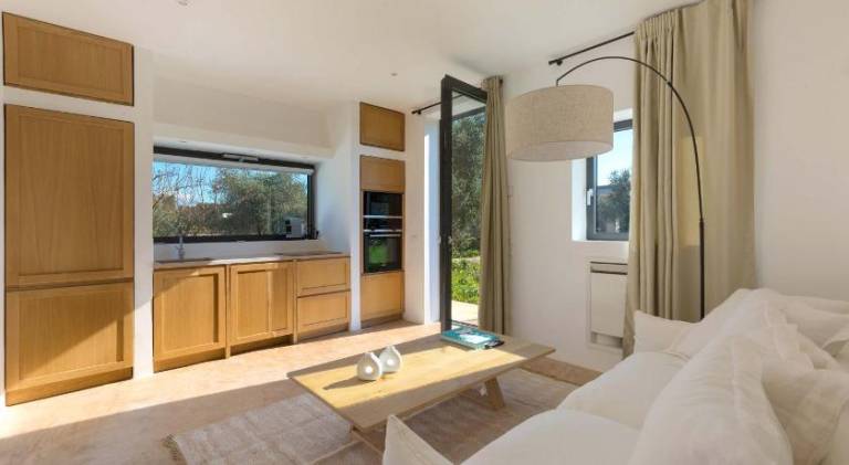 Pleasant villa with pool | Pets are welcome — photo 2