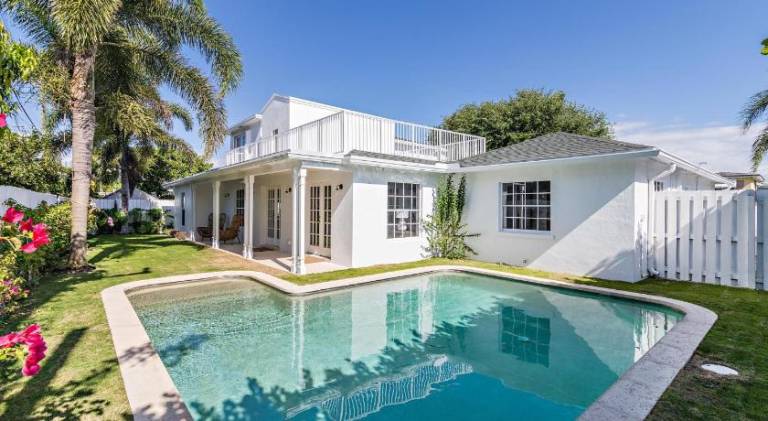 Vacation home with pool | Perfect for remote work in West Palm Beach, FL