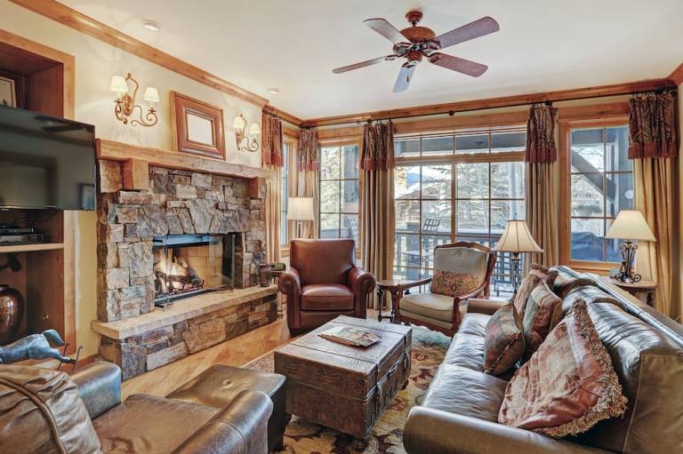 Condo  Edwards