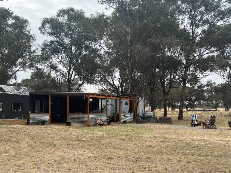 Farmhouse Stockinbingal