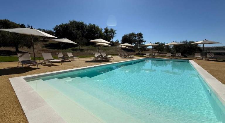 Farm with terrace, garden & pool — photo 3