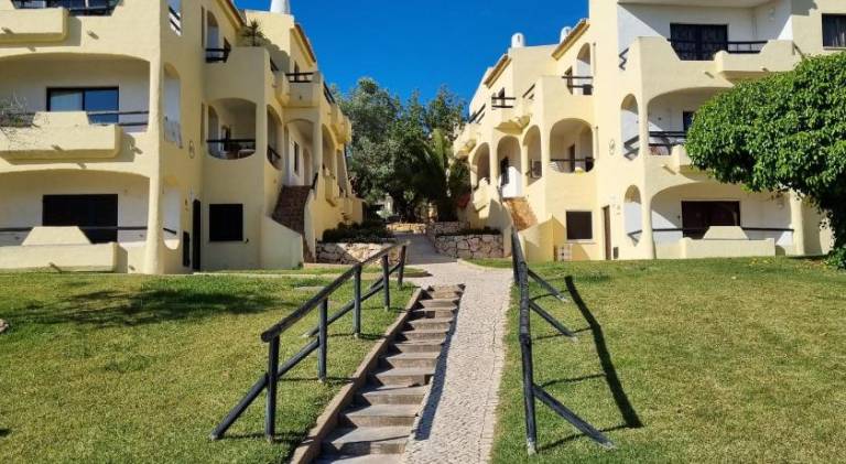 Fully equipped apartment with patio, garden & barbecue | Dogs allowed — photo 4