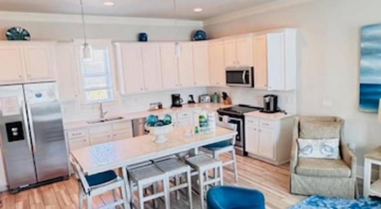 Ample house with pool | Pets are welcome — photo 4