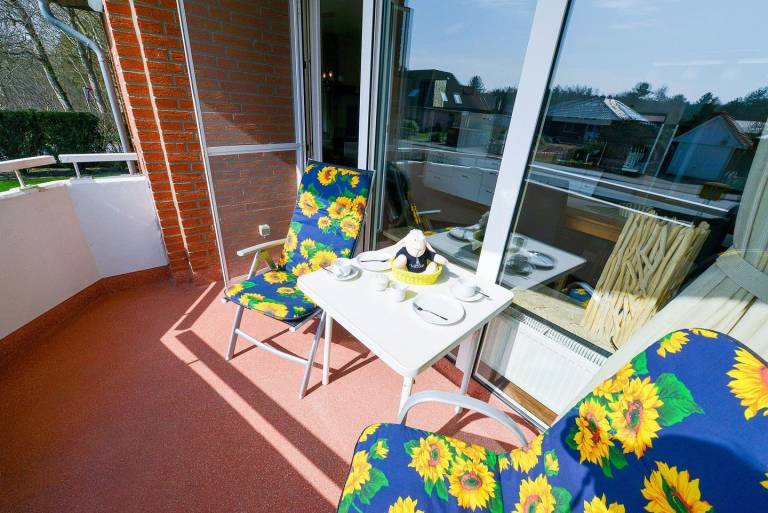 LM08  Ferienwohnung mit 2 Balkonen Hochpaterre  – zentral & gemütlich" — photo 2