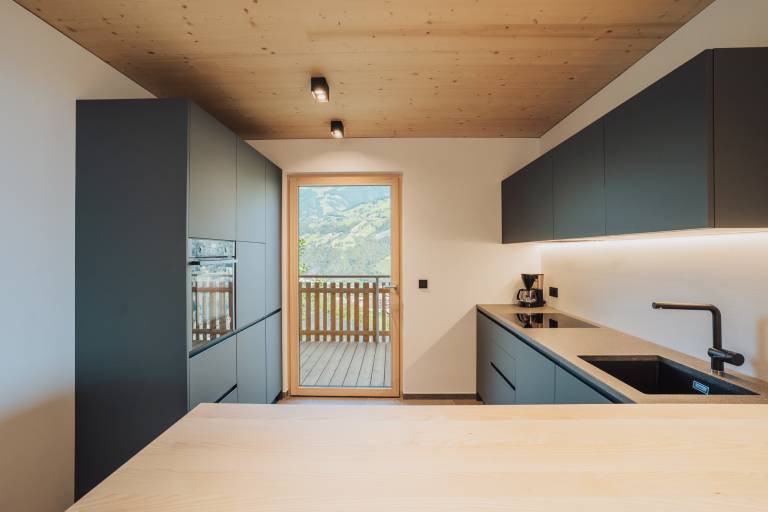 Apartment 'Huetterhof Apartement Huetter' with Mountain View, Private Terrace and Wi-Fi — photo 4