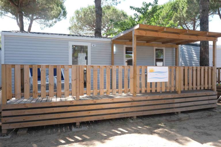 Mobilehome with air conditioning, terrace and pool — photo 5