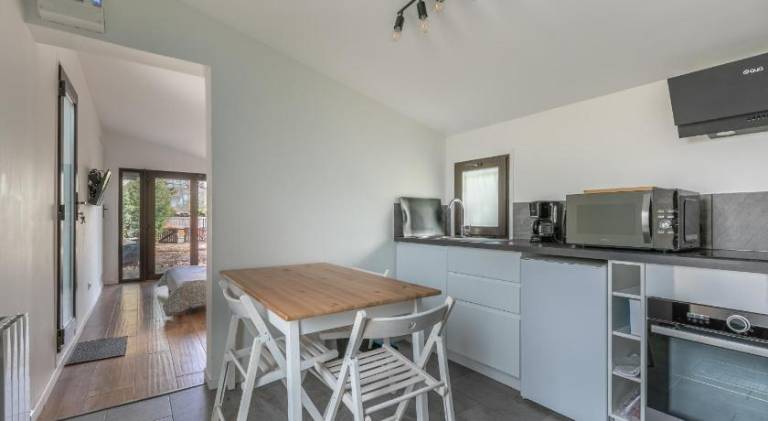 House with patio & garden | Pets allowed — photo 3
