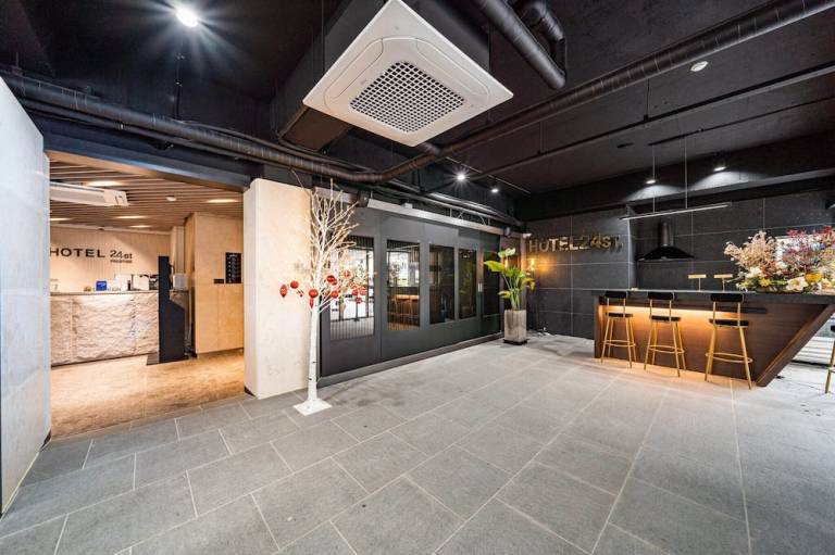 Hotel 24st Prestige