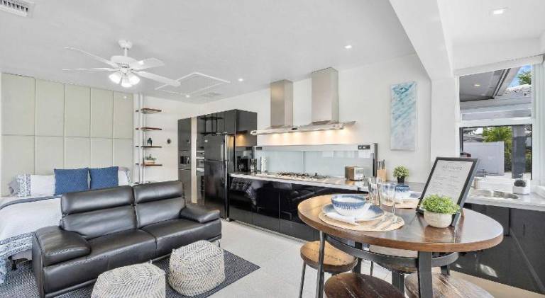 House with 1 room for 2 persons — photo 3