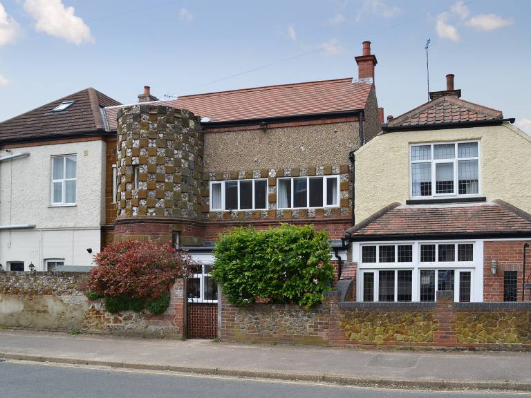 Cottage with patio in Hunstanton