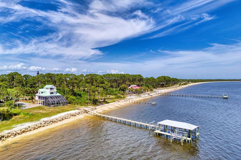 House Carrabelle
