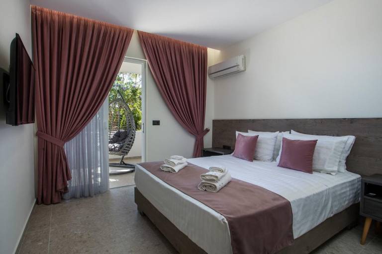 Vacation home with yard & terrace | Perfect for remote work in Rhodes