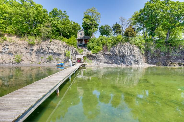 'Locke’s Glen' - Lakefront Geneva Getaway w/ Dock! — photo 2